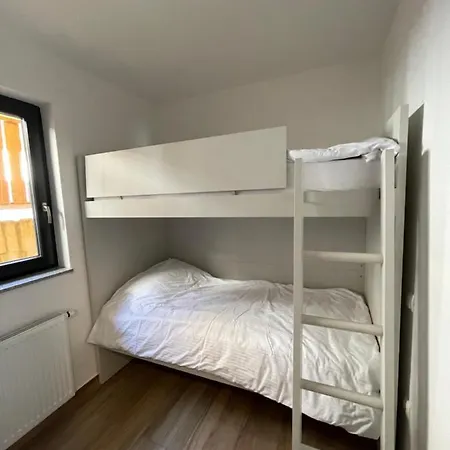 Sunshine Golte E4 Apartma *